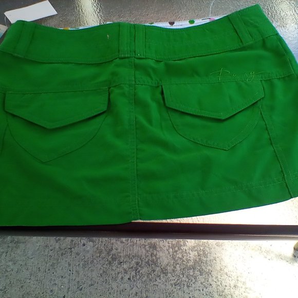 Ladies\ teens  shorts - Picture 2 of 4